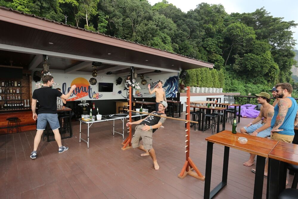 Balcony Party Hostel - 18-40 (Adults Only) Ao Nang Ngoại thất bức ảnh
